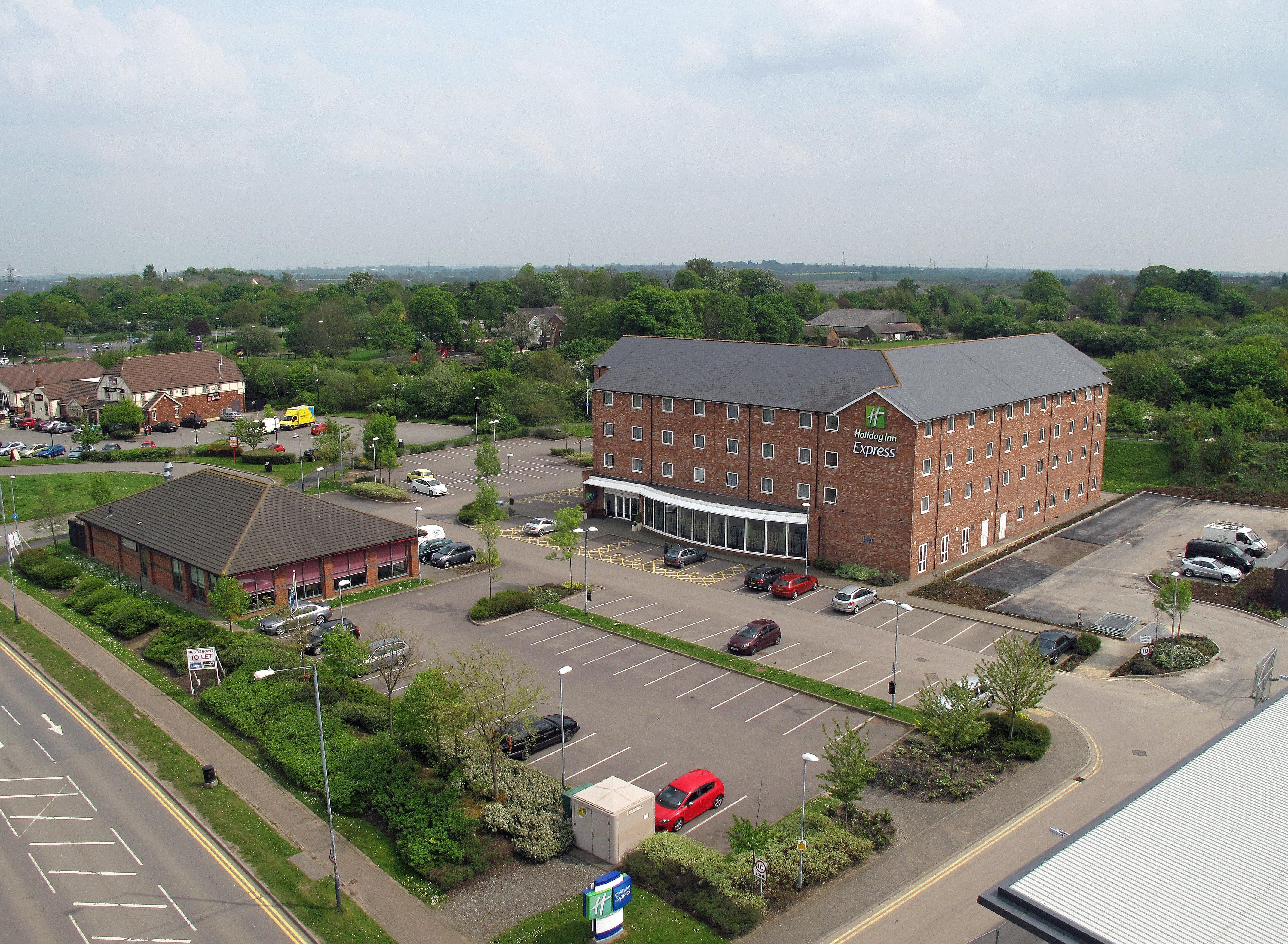 Holiday Inn Express Nuneaton By Ihg Εξωτερικό φωτογραφία