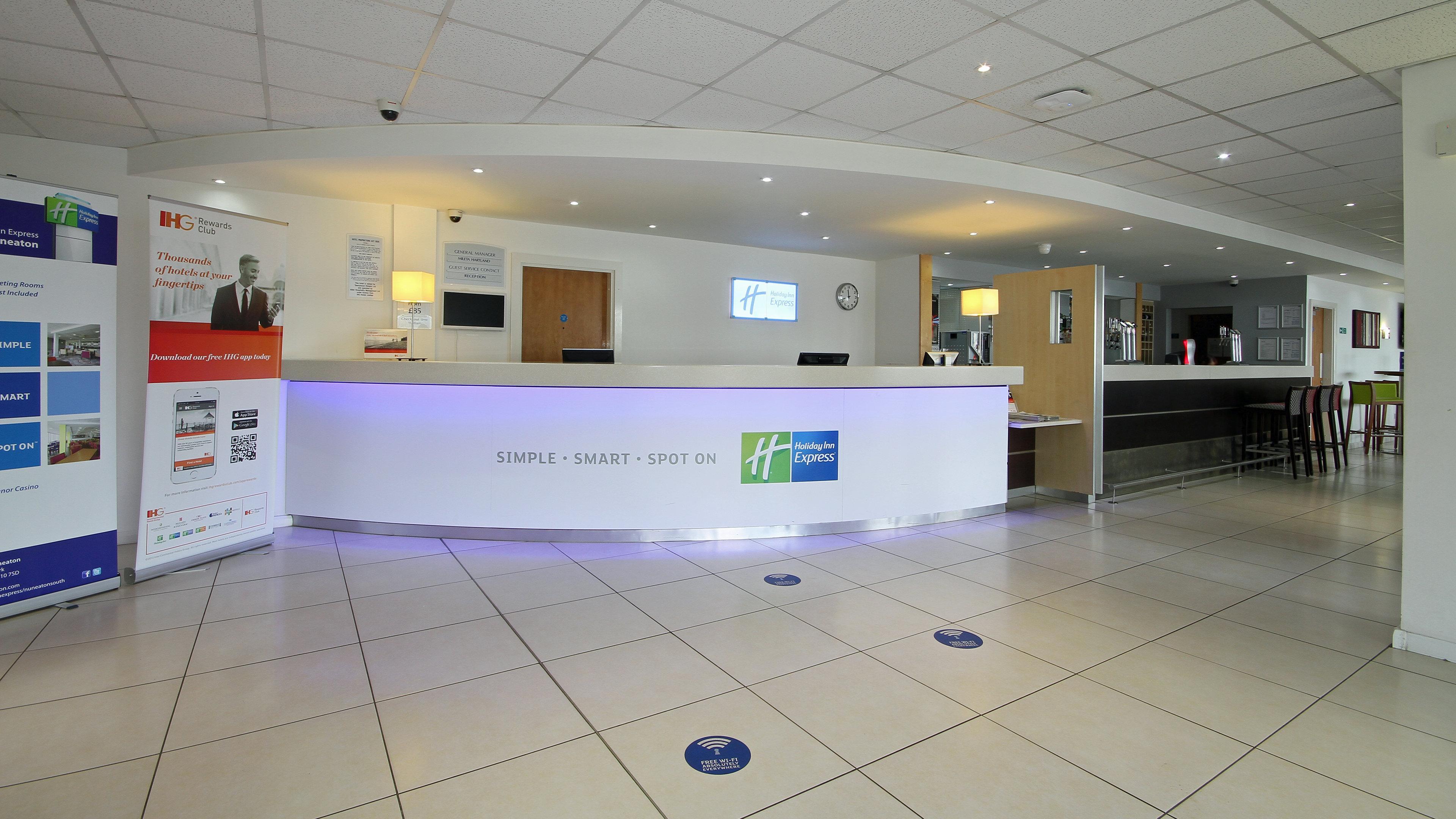 Holiday Inn Express Nuneaton By Ihg Εξωτερικό φωτογραφία