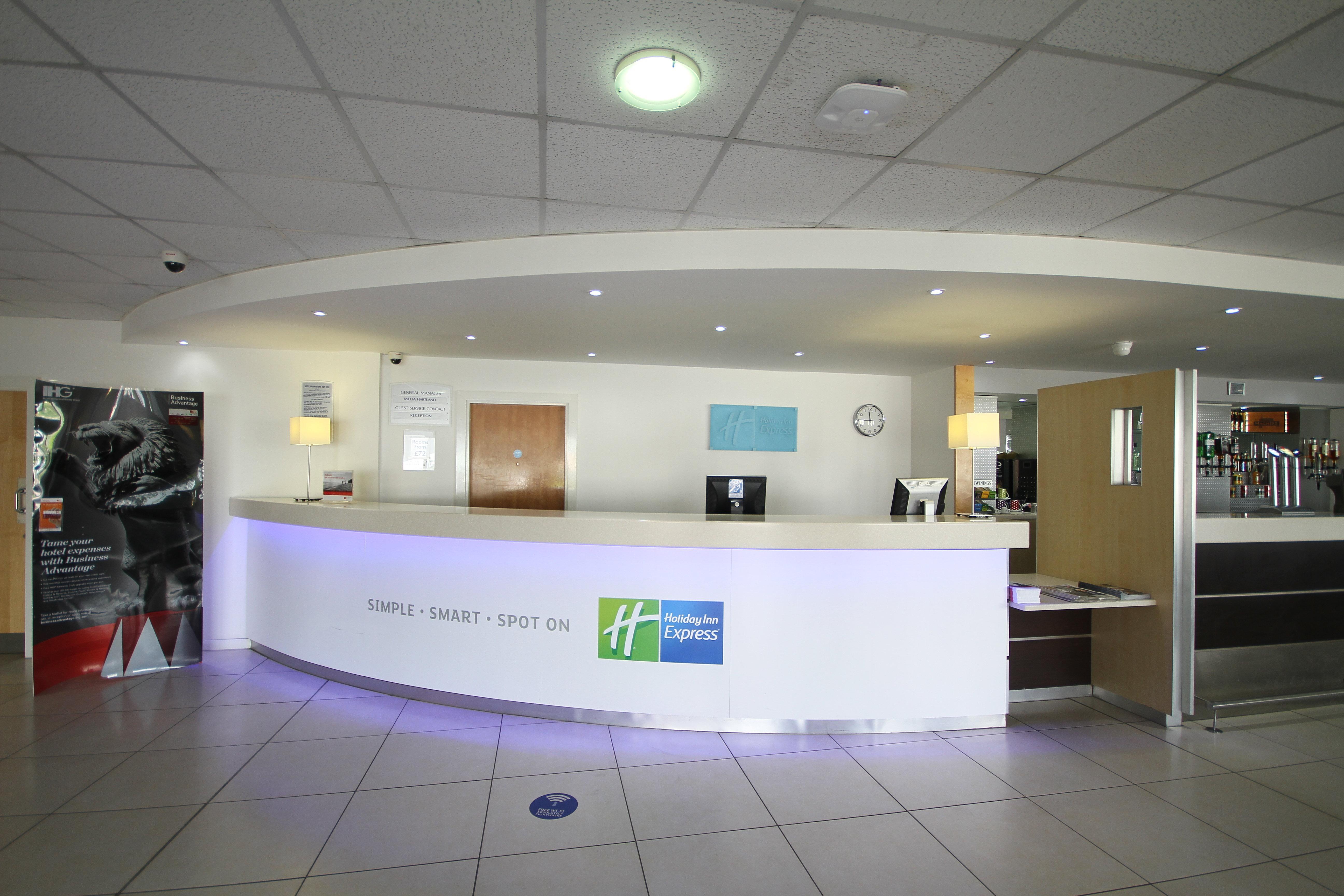 Holiday Inn Express Nuneaton By Ihg Εξωτερικό φωτογραφία